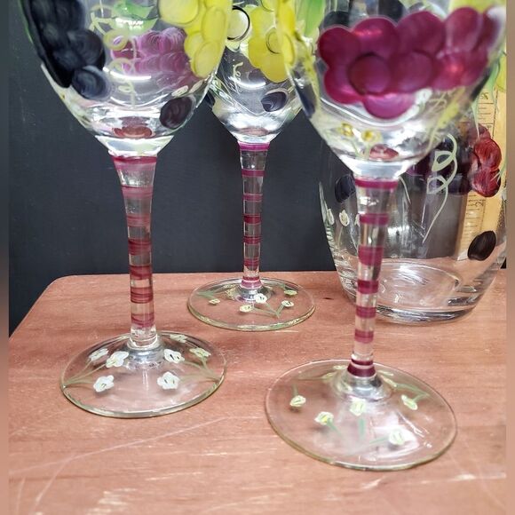 Vintage Home Essentials Hand Painted Grapes Glass Decanter and Wine Glass Set - Picture 2 of 12